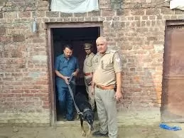 Murder: बहन के कैरेक्टर पर था शक, कुल्हाड़ी से काट डाला