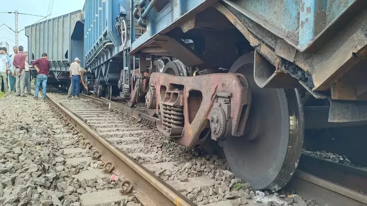 Train Accident : करनाल के पास बेपटरी हुई मालगाड़ी 
