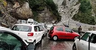 Badrinath National Highway: जोशीमठ में 53 घंटे बाद खुला बदरीनाथ हाईवे