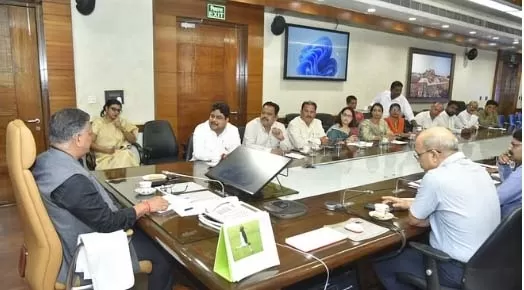 UP: डिजिटल अटेंडेंस व्यवस्था दो माह तक स्थगित