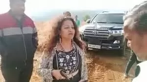 Action: ट्रेनी आईएएस पूजा खेडकर की मां हुई गिरफ्तार