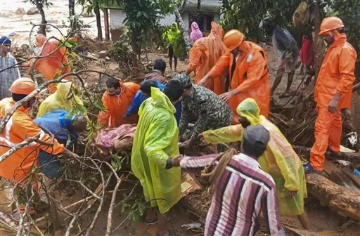 Landslide: वायनाड में भूस्खलन से तबाही, अबतक 63 लोगों की मौत