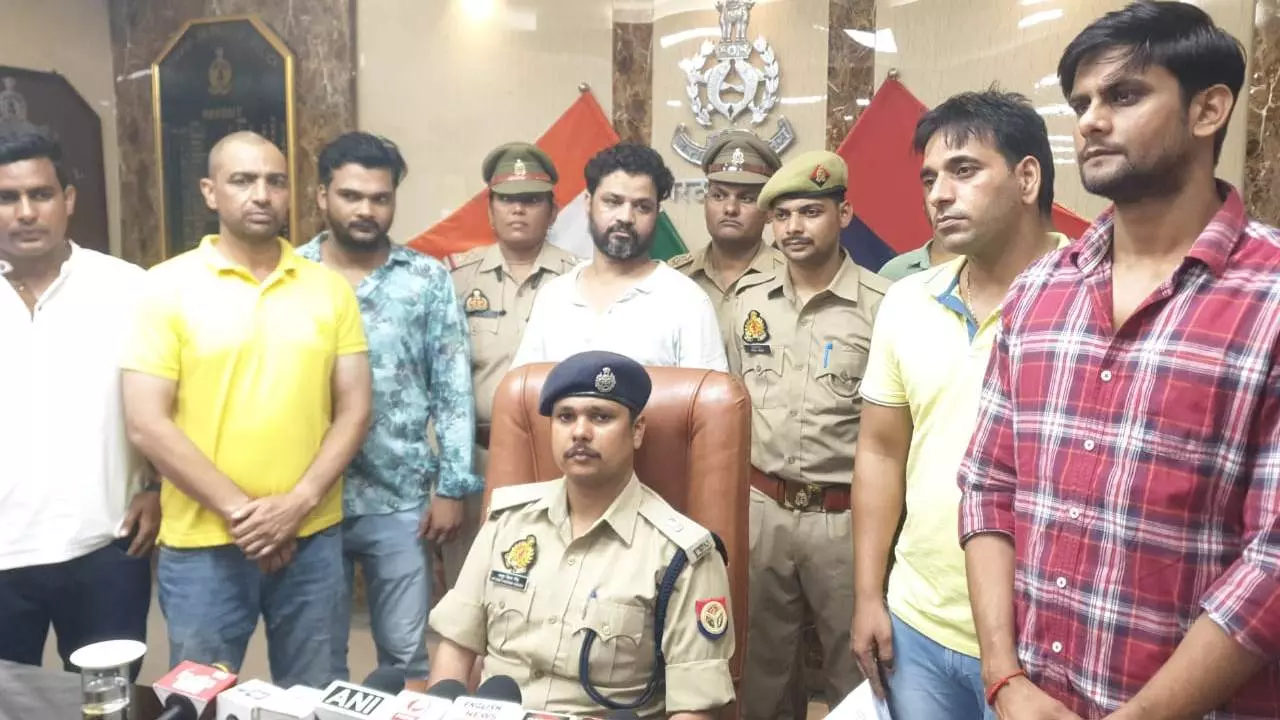 Meerut : मेरठ पुलिस ने मुंबई से दबोचा इऩामी बदमाश