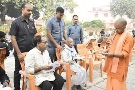 Gorakhpur: बिना विलंब करें सबकी समस्या का समाधानः सीएम योगी