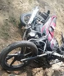 Bijnor: ट्रैक्टर ट्राली ने बाइक सवार को रौंदा, मौत