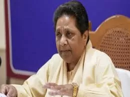 Politcs: सत्ता पाते ही आरक्षण खत्म कर देगी कांग्रेसः मायावती 