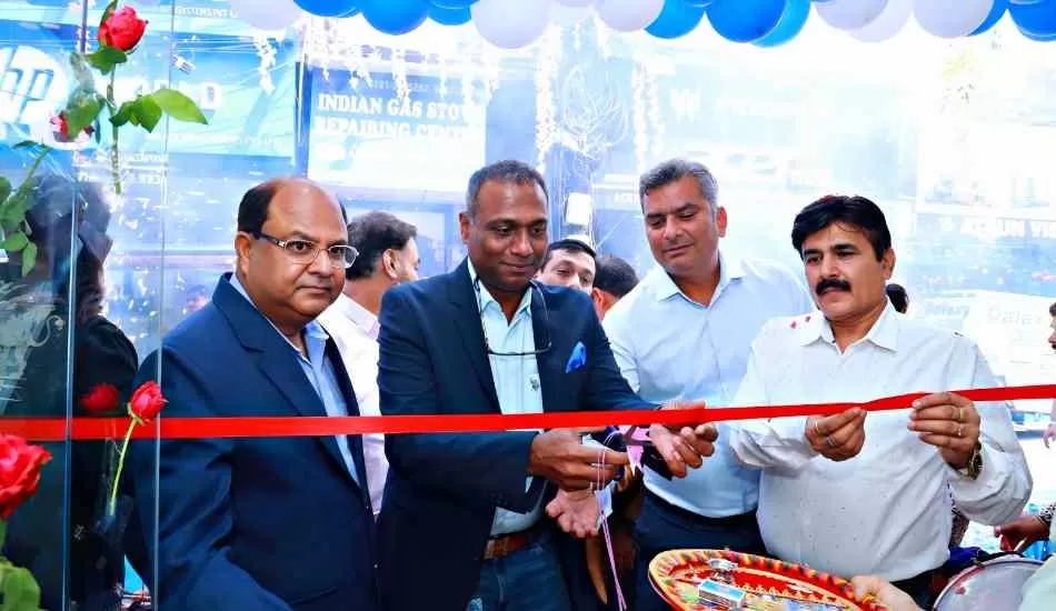 मेरठ में HP WORLD के उत्तर प्रदेश के सबसे बड़े भव्य शो रूम का हुआ उद्घाटन