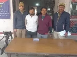 गर्लफ्रेंड से बात करने पर दोस्त को उतारा मौत के घाट