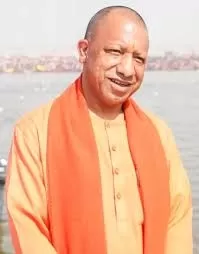 CM Yogi: माघी पूर्णिमा पर सीएम योगी ने दी बधाई, संतों का किया अभिनंदन