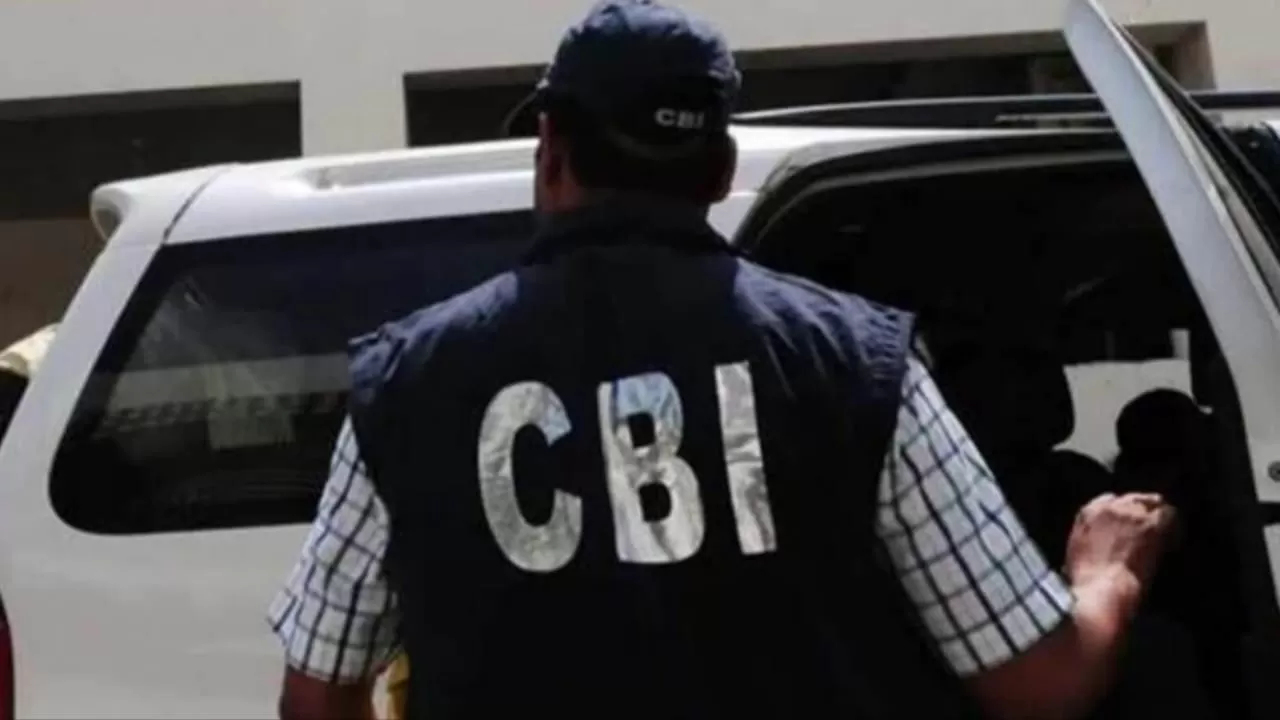 ऑपरेशन चक्र के तहत CBI की बड़ी कार्रवाई, कई राज्यों में छापेमारी – एक गिरफ्तारी