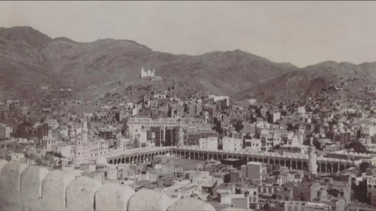 1956 की सर्दियों की कहानी: बहरीन पहुंचे ब्रिटिश पत्रकार, खाड़ी में दिखे 