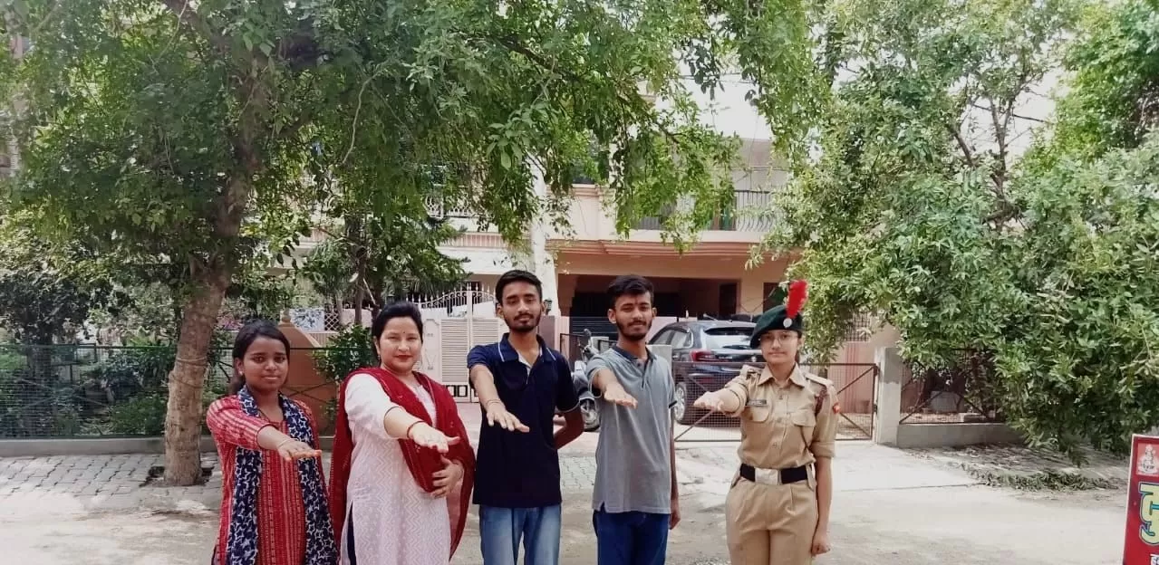 नशा विरोधी संकल्प में आरजीपीजी कॉलेज के 72 एनसीसी कैडेट्स ने किया ये बड़ा काम 