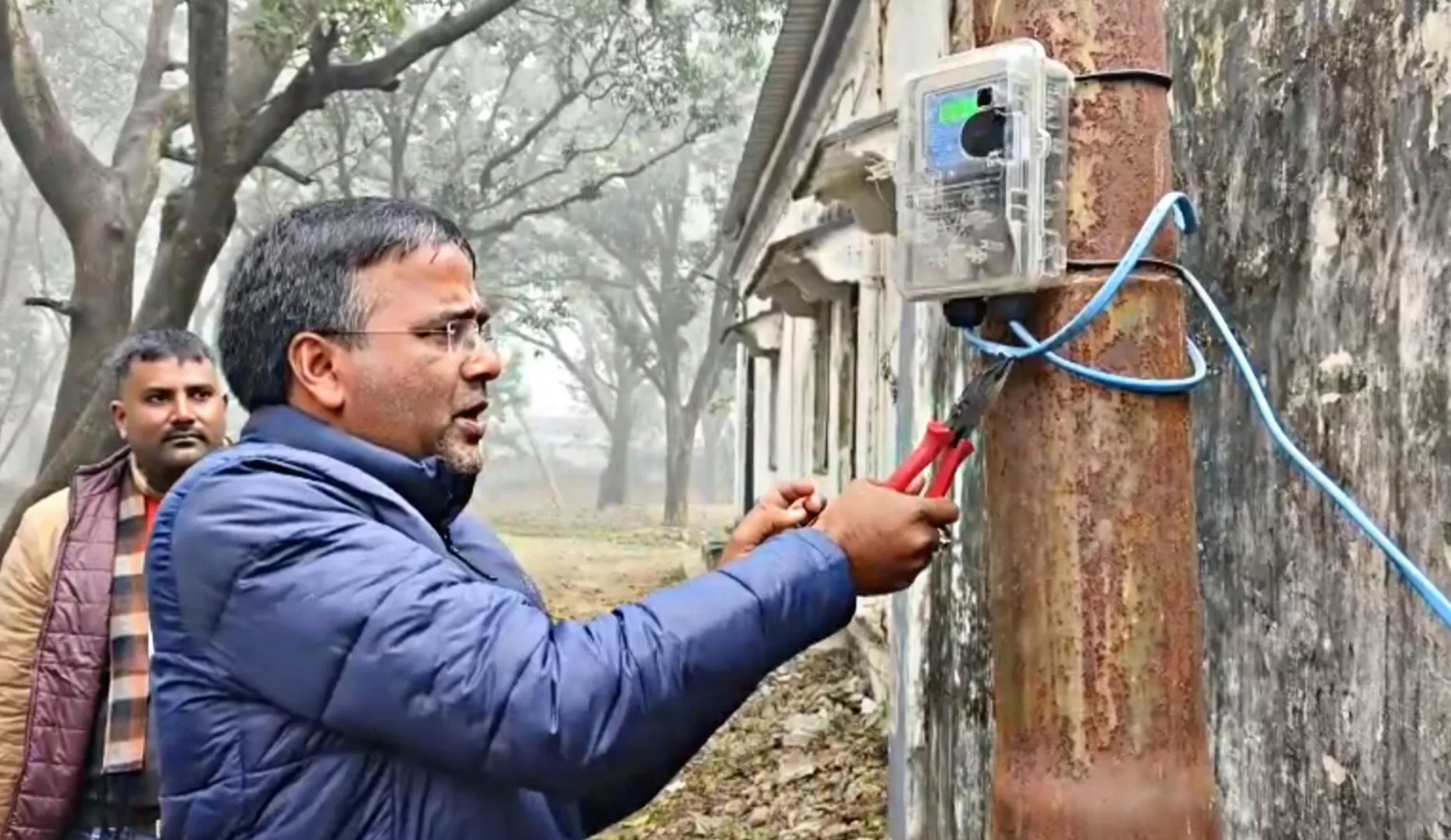 हरिद्वार में कांग्रेस विधायक का सख्त एक्शन, अधिकारियों के आवास की कटवाई बिजली